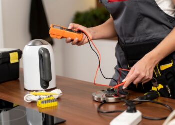 Proč provádět revize elektrospotřebičů? Prioritou je bezpečnost, ale i dodržování norem