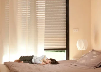 Rolety chrání soukromí i stín