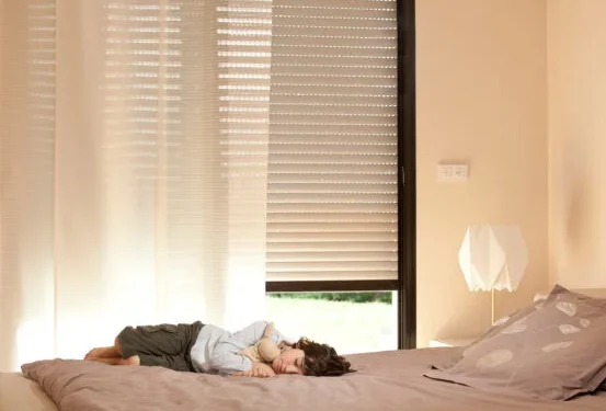 Rolety chrání soukromí i stín