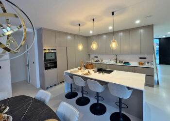 Moderní kuchyňské linky na míru v Ostravě: trendy a doporučení pro rok 2026